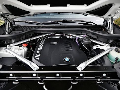 New 2026 BMW X5 xDrive40i w/ M Sport Package image 31