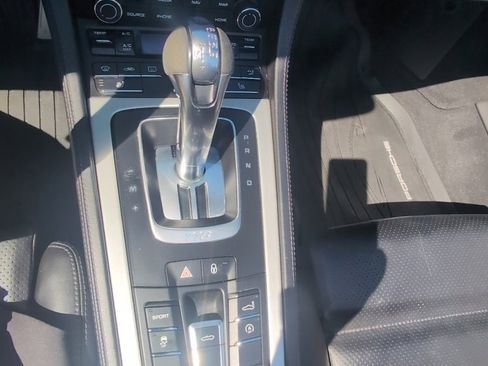 Used 2017 Porsche 718 Boxster S image 17