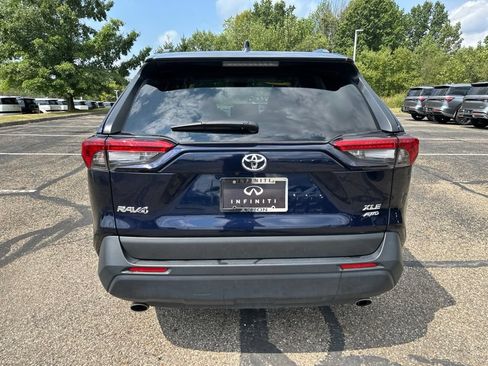 Used 2025 Toyota RAV4 XLE AWD/4WD image 10