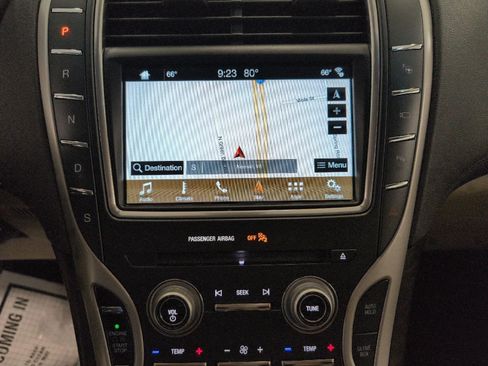 Used 2017 Lincoln MKX Reserve w/ Driver Assistance Package AWD/4WD image 7
