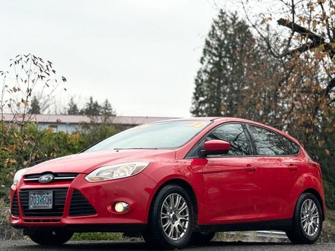Used 2012 Ford Focus SE image 1