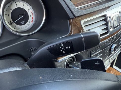 Used 2016 Mercedes-Benz E 350 Sedan image 28