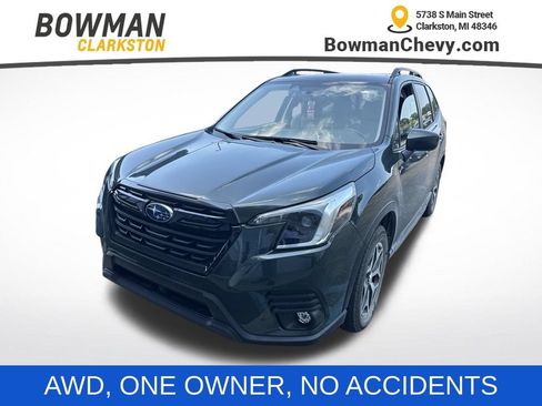 Used 2024 Subaru Forester Premium AWD/4WD image 1