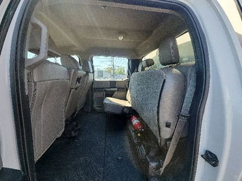 Used 2019 Ford F250 XL w/ Power Equipment Group AWD/4WD image 7