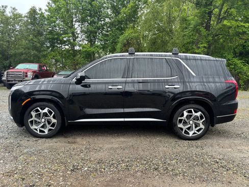 Used 2021 Hyundai Palisade Calligraphy FWD image 2