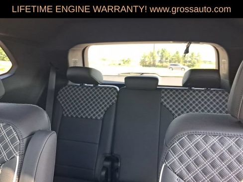 Used 2025 GMC Acadia Denali w/ LPO, Floor Liner Package AWD/4WD image 26