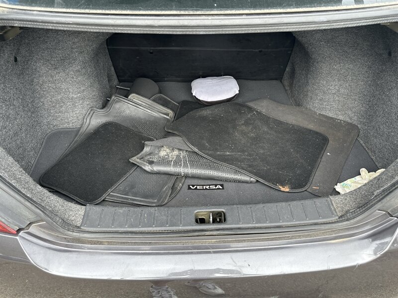 Used 2015 Nissan Versa S Plus FWD image 16