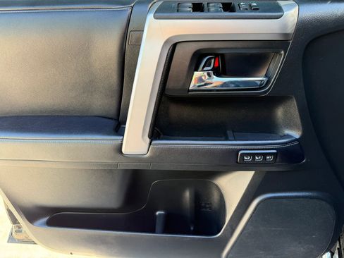 Used 2019 Toyota 4Runner Limited image 9