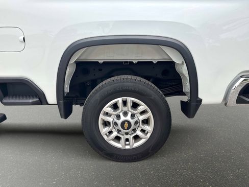 Used 2025 Chevrolet Silverado 2500 LT w/ Convenience Package AWD/4WD image 10