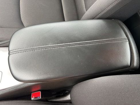 Used 2023 Chevrolet Malibu LT image 21