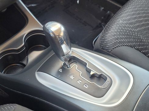 Used 2018 Dodge Journey SE w/ Connectivity Group image 25