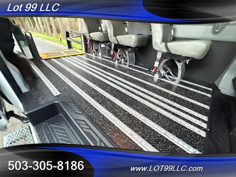 Used 2018 Ford Transit 150 XL image 24