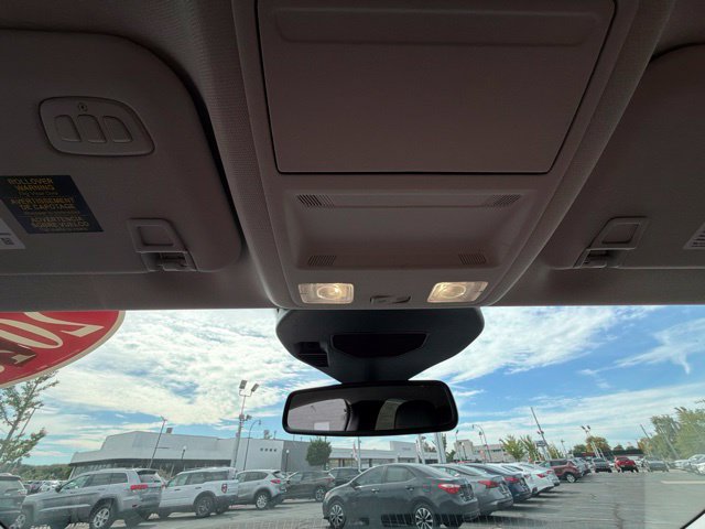 Certified 2025 Ford Escape Platinum AWD/4WD image 36