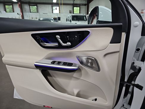 New 2026 Mercedes-Benz GLC 300 image 29