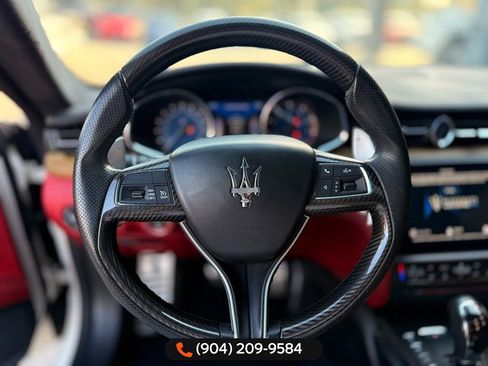 Used 2018 Maserati Quattroporte S GranSport image 15