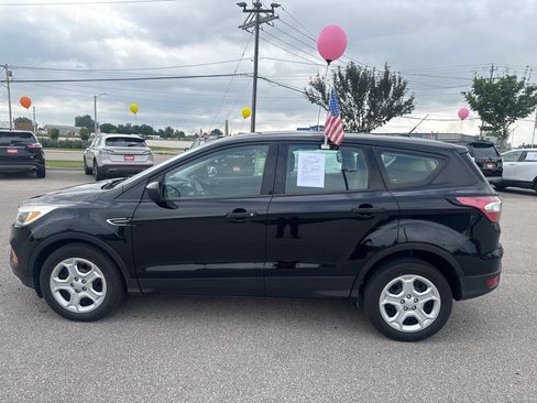 Used 2017 Ford Escape S FWD image 2