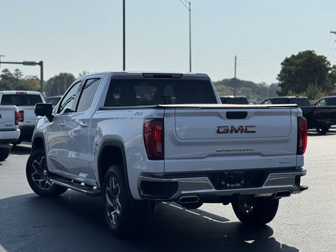 Used 2023 GMC Sierra 1500 SLT w/ SLT Premium Package image 6