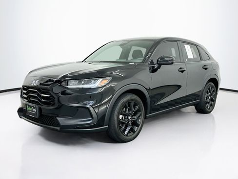Used 2024 Honda HR-V Sport image 3