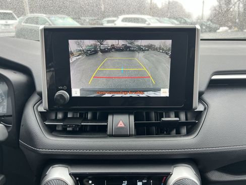 Used 2023 Toyota RAV4 LE image 18