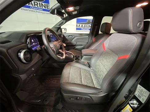 Used 2023 Chevrolet Colorado Z71 w/ Z71 Convenience Package 2 image 24