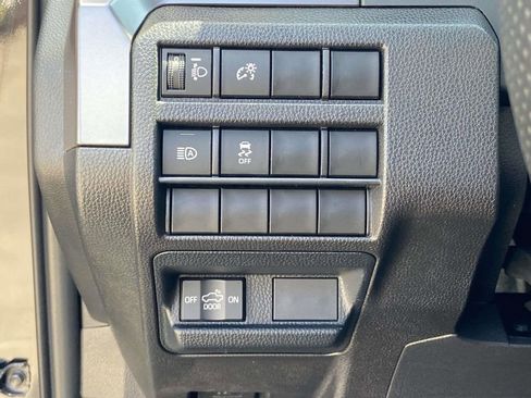 Used 2025 Toyota Tacoma SR5 RWD image 30