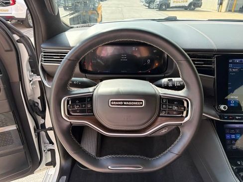 Used 2023 Jeep Grand Wagoneer Series II AWD/4WD image 26