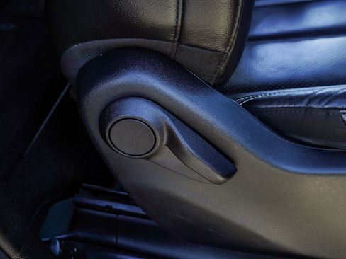 Used 2019 Chrysler Pacifica Touring-L w/ S Appearance Package image 29