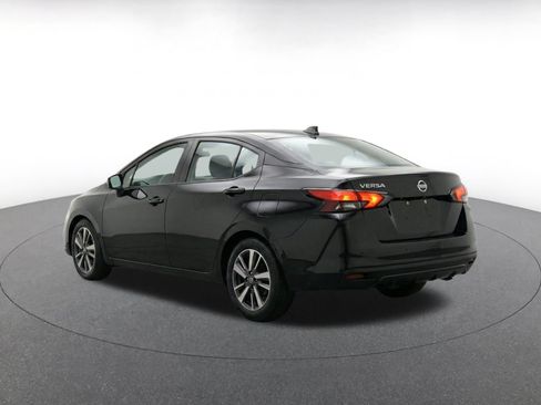 Used 2025 Nissan Versa SV FWD image 7