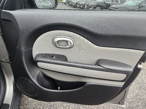 Used 2018 Kia Soul image 23