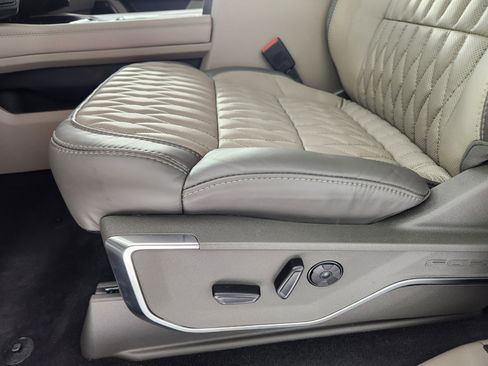 New 2026 Ford F250 Platinum w/ Platinum Plus Package image 14