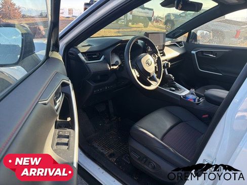 Used 2025 Toyota RAV4 XSE w/ Weather Package image 16