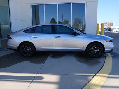 New 2025 Honda Accord SE