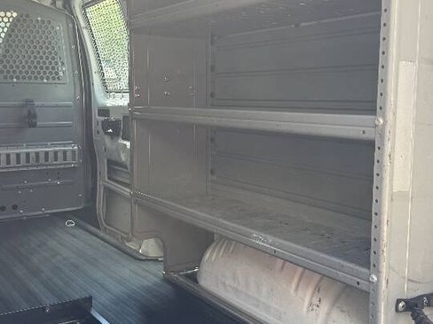 Used 2015 Chevrolet Express 2500 RWD image 46