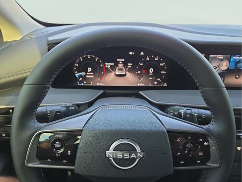 New 2025 Nissan Murano SV image 24