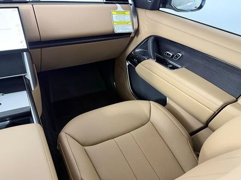 New 2026 Land Rover Range Rover Long Wheelbase SE AWD/4WD image 26