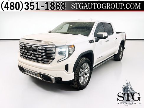 Used 2023 GMC Sierra 1500 Denali w/ Denali Reserve Package AWD/4WD image 1