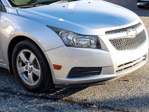 Used 2016 Chevrolet Cruze LT FWD image 9