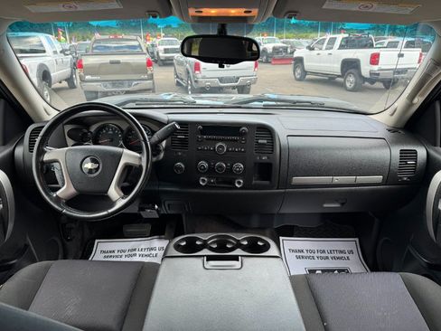 Used 2010 Chevrolet Silverado 2500 LT AWD/4WD image 20