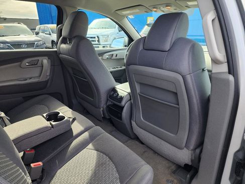 Used 2012 Chevrolet Traverse LT image 28