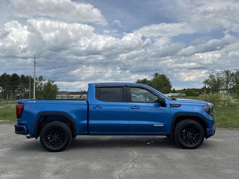 Used 2023 GMC Sierra 1500 Elevation AWD/4WD image 6