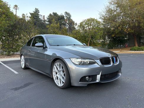 Used 2009 BMW 335i Coupe image 3