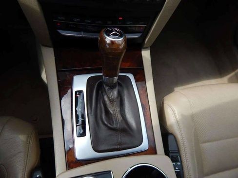 Used 2012 Mercedes-Benz E 350 Cabriolet image 28