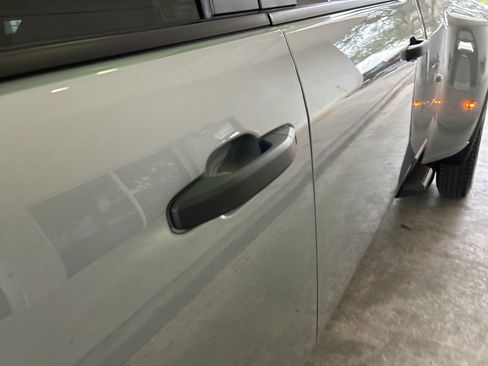 Used 2025 Chevrolet Silverado 3500 W/T image 15