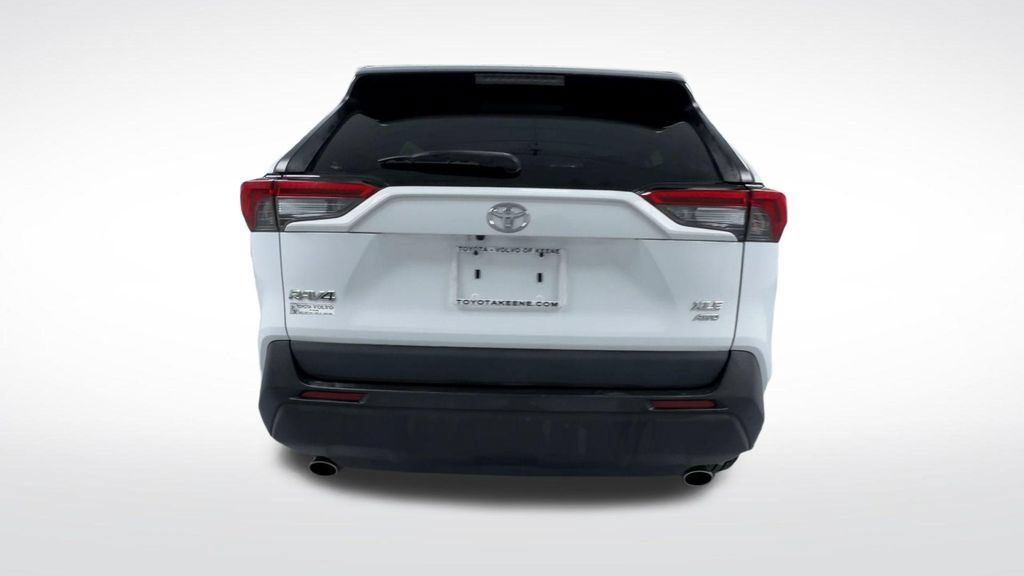 Certified 2020 Toyota RAV4 XLE Premium AWD/4WD image 8