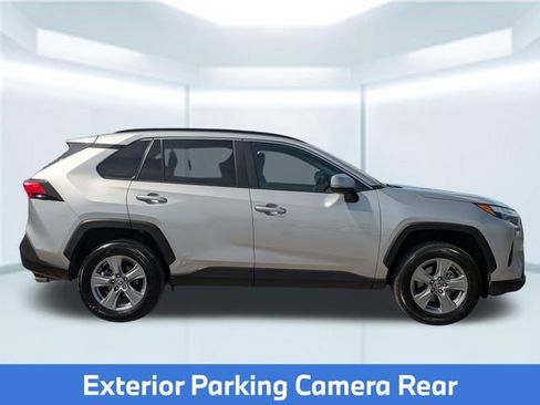 Used 2022 Toyota RAV4 XLE w/ Convenience Package image 8