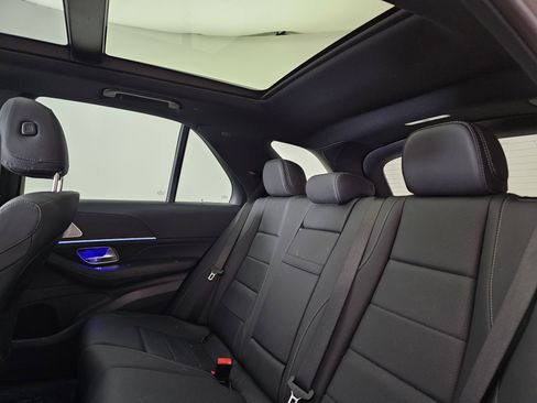 Certified 2025 Mercedes-Benz GLE 450e 4MATIC image 18