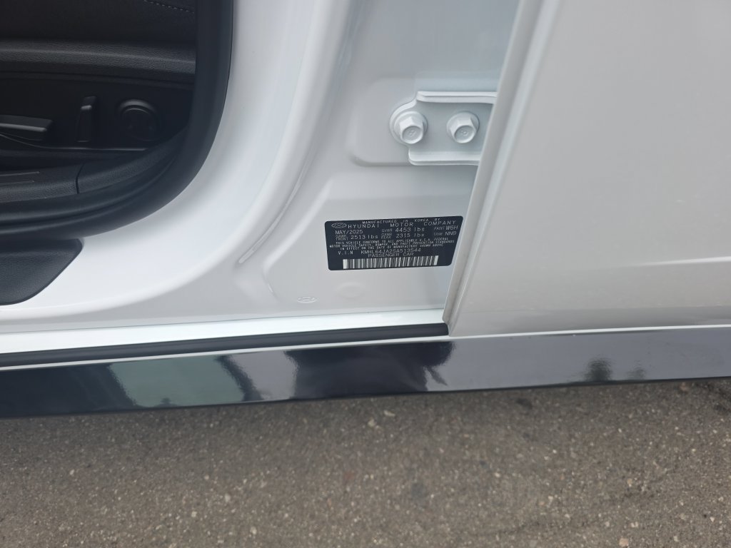 Used 2025 Hyundai Sonata SEL FWD image 26