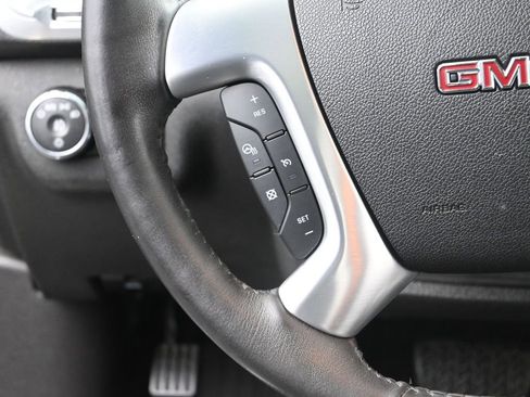 Used 2017 GMC Acadia Limited SLT image 32