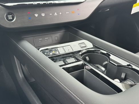 New 2026 Nissan Murano SV AWD/4WD image 14