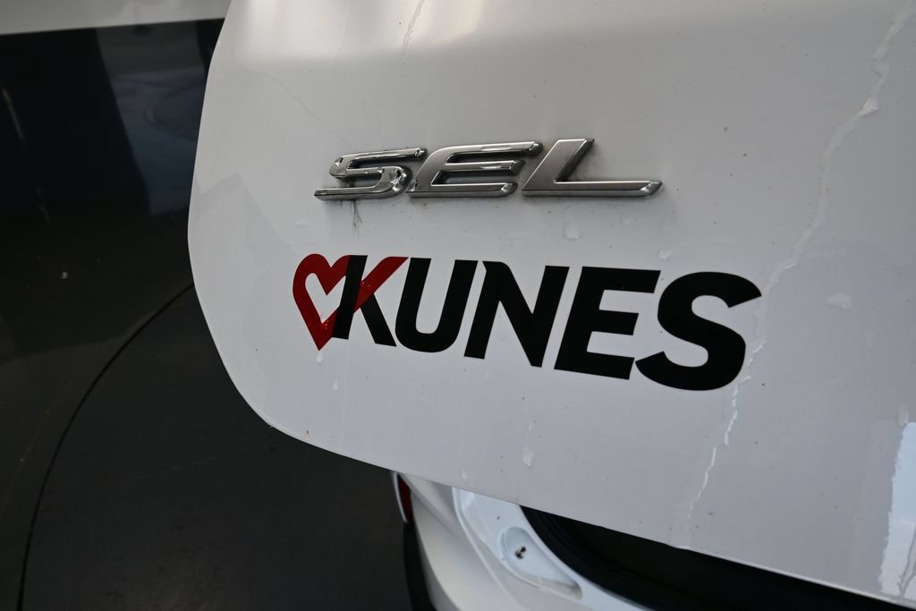 Used 2024 Ford Edge SEL AWD/4WD image 23